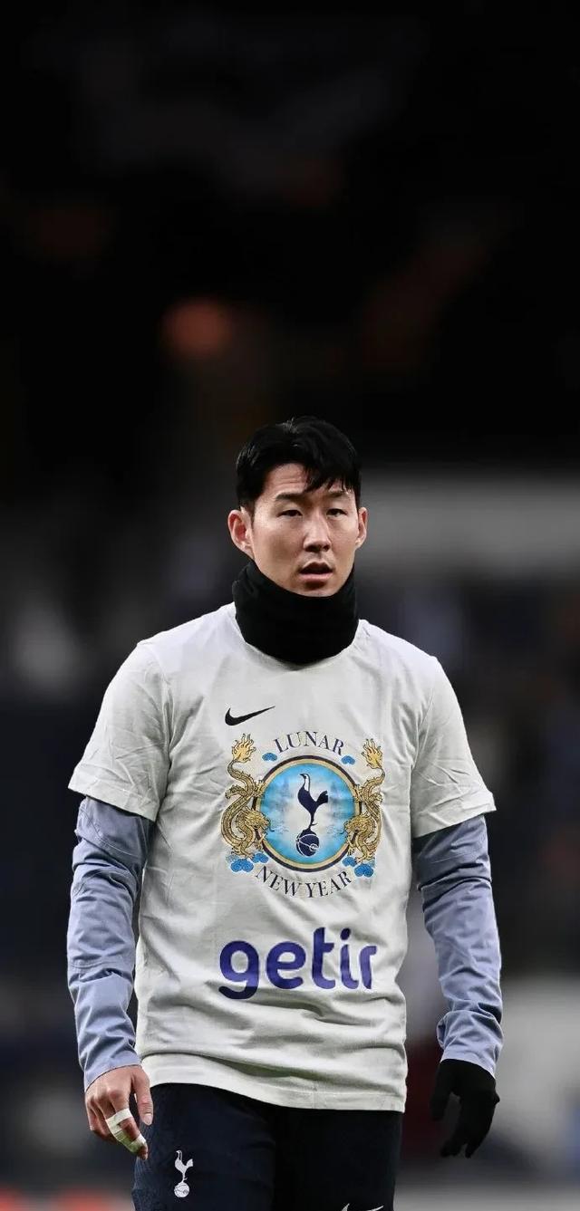  孙兴慜庆祝动作 